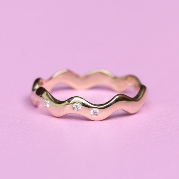 Wavy Ring Gold