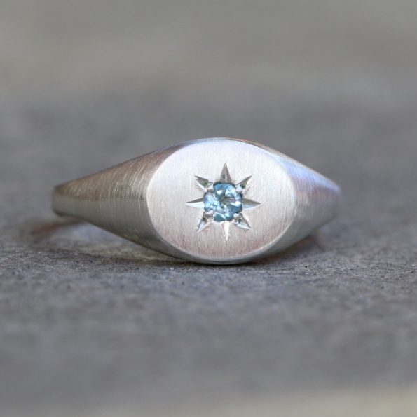 Oval Signet Ring - Image 5